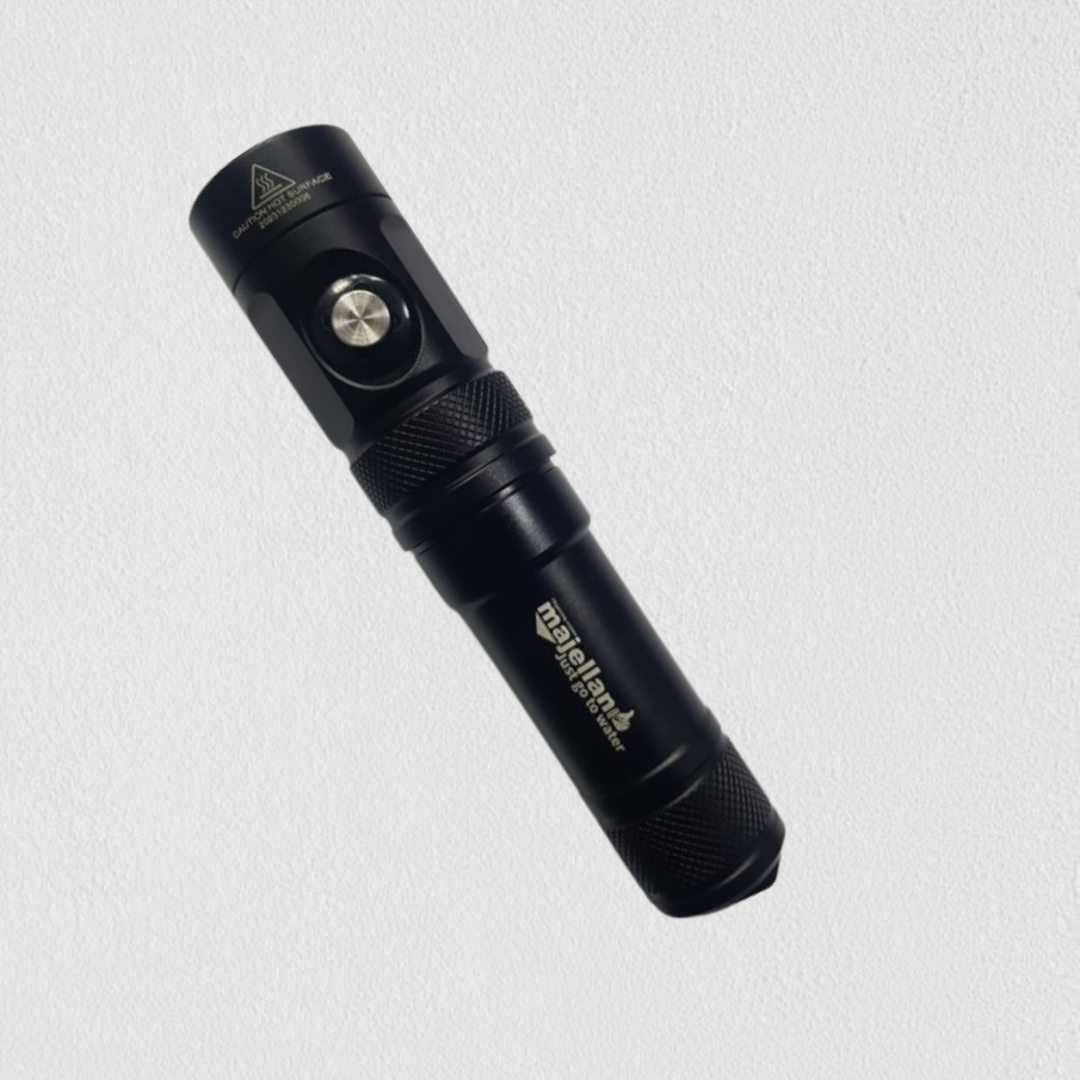 Majellan DT15 1500lm Diving Flashlight: The Perfect Companion for Underwater Exploration