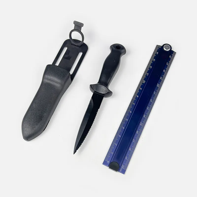 Stainless Steel Knife with Serrated Edge 1: The Perfect Companion for Spearfishing Adventures