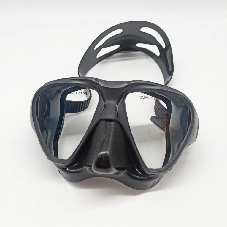 Scuba Diving and Freediving Mask Comfort Underwater
